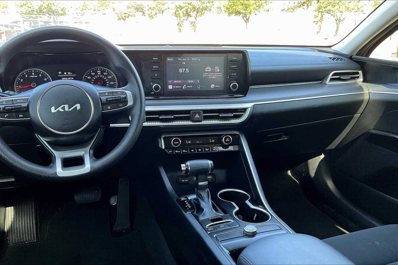 Thumbnail: 2023 Kia K5 - 14