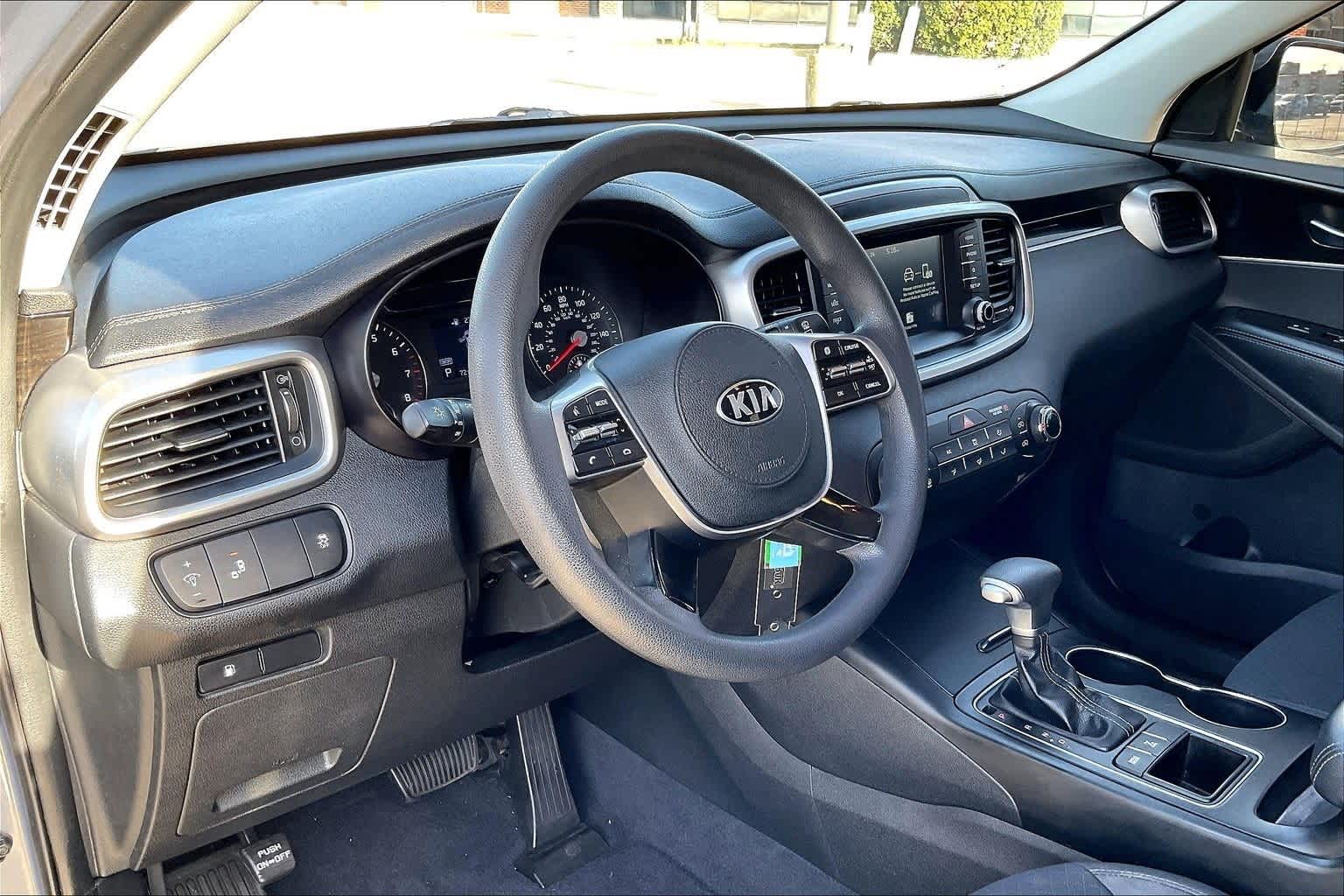 Thumbnail: 2020 Kia Sorento - 2