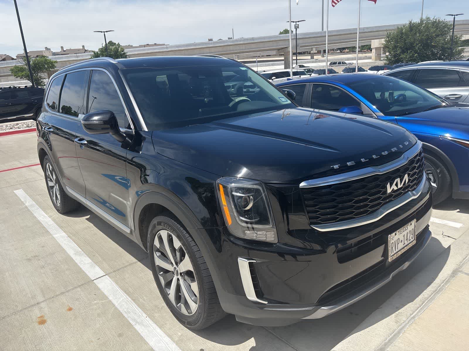 Thumbnail: 2022 Kia Telluride - 3