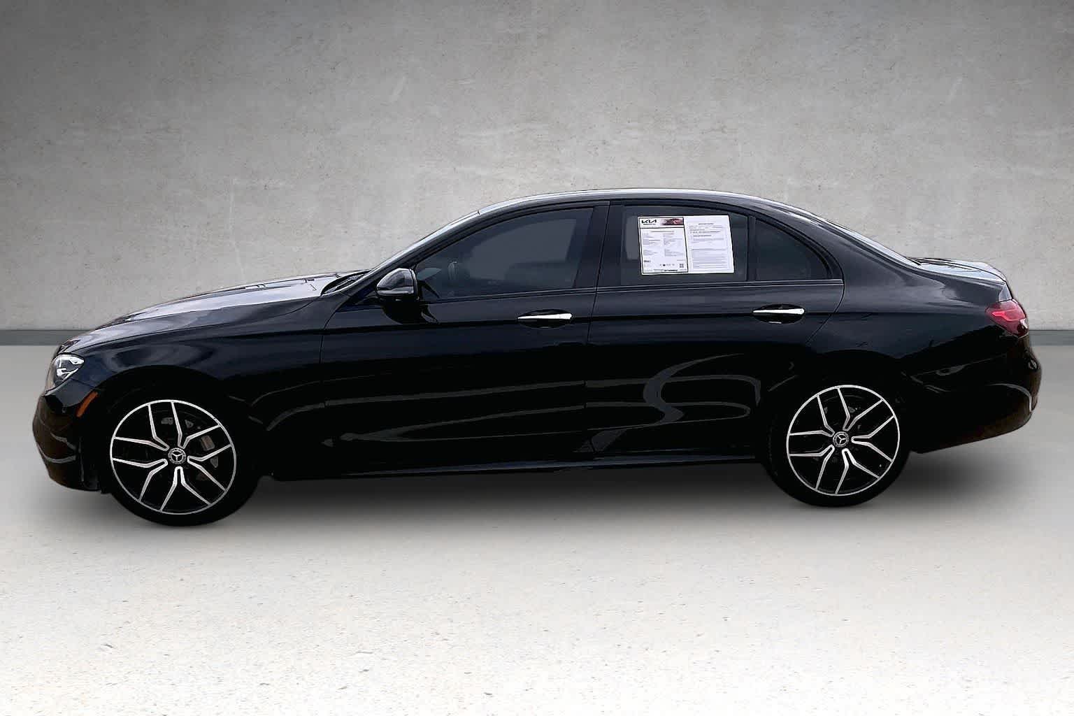 Thumbnail: 2022 Mercedes-Benz E-Class - 3