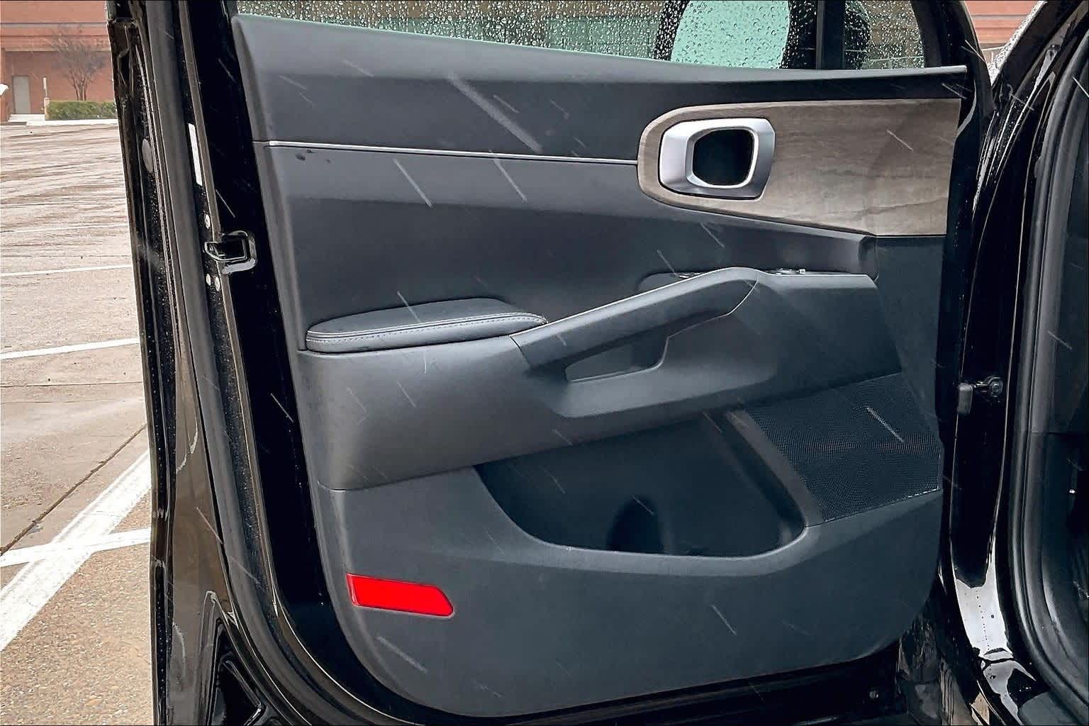 Thumbnail: 2023 Kia Sorento - 26