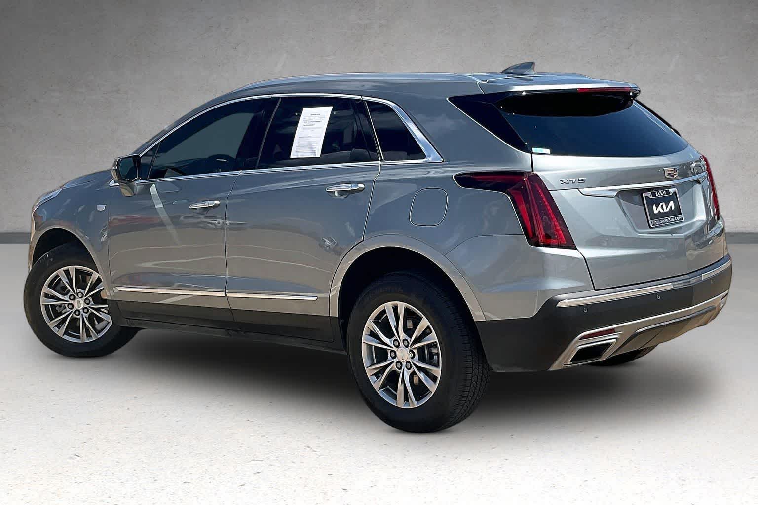 Thumbnail: 2023 Cadillac XT5 - 4