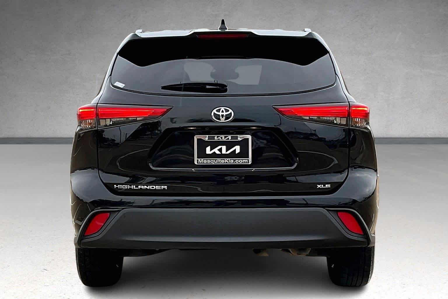 Thumbnail: 2021 Toyota Highlander - 5