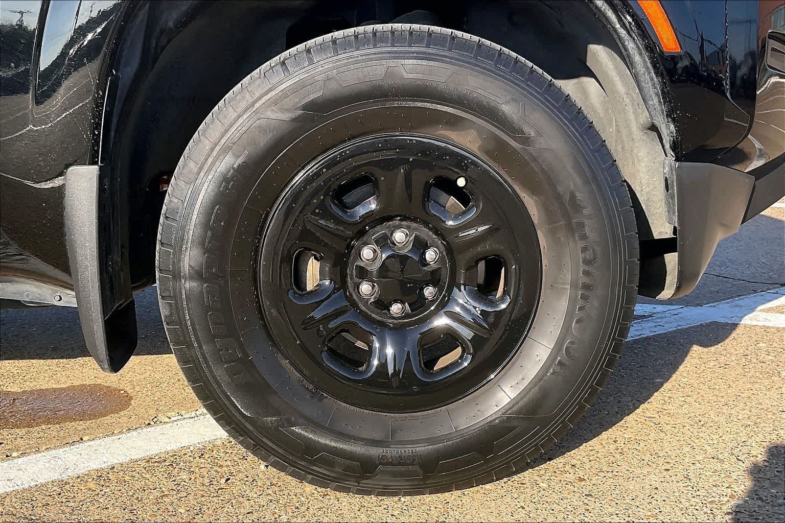 Thumbnail: 2022 Nissan Frontier - 8