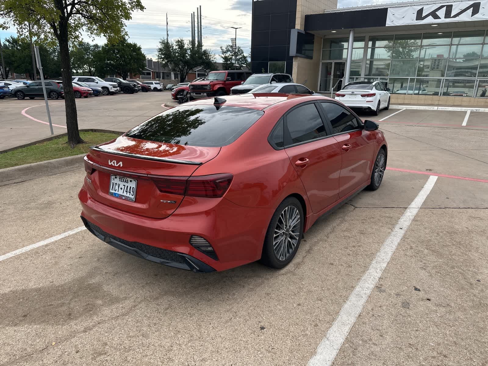 Thumbnail: 2022 Kia Forte - 3