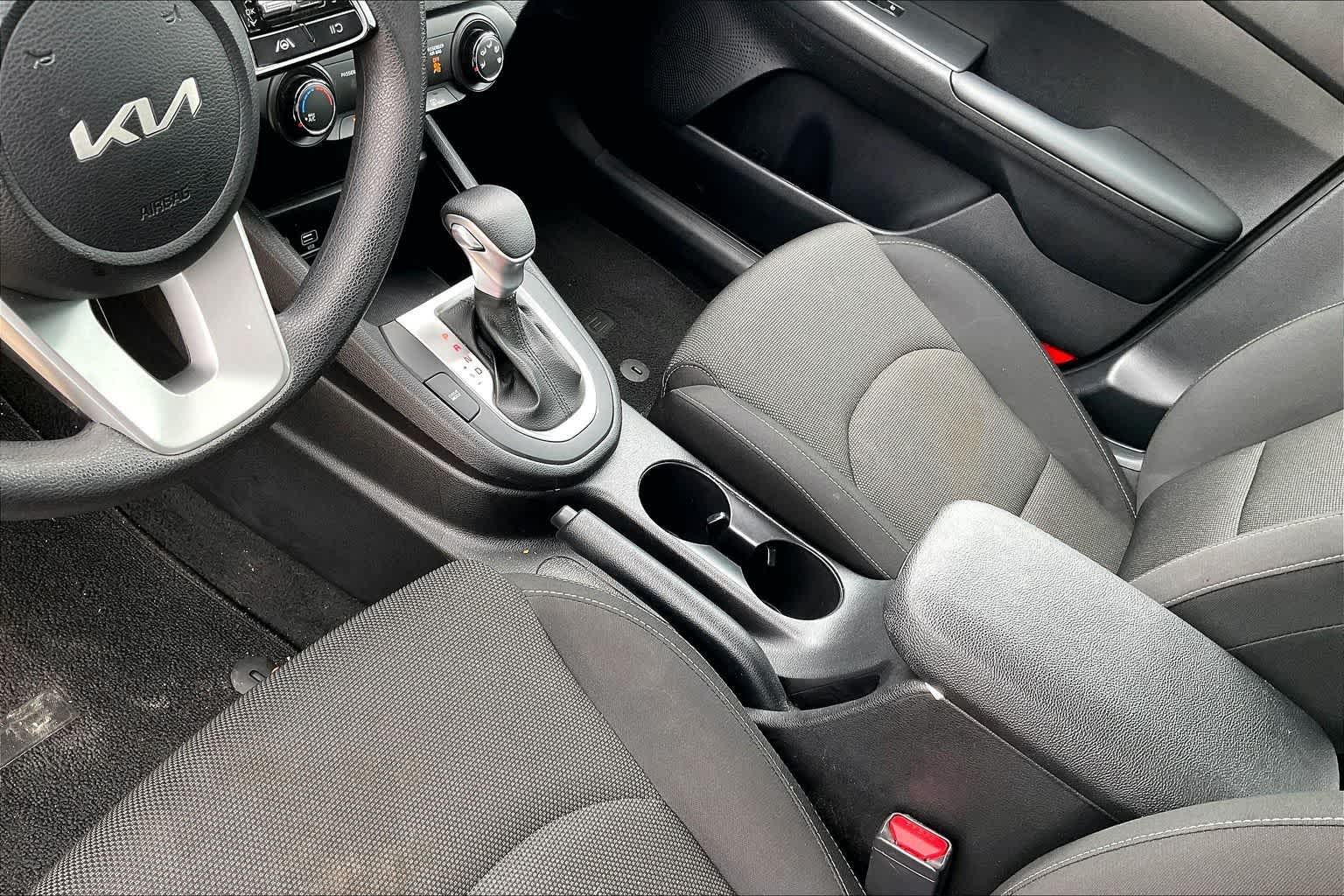 Thumbnail: 2024 Kia Forte - 14