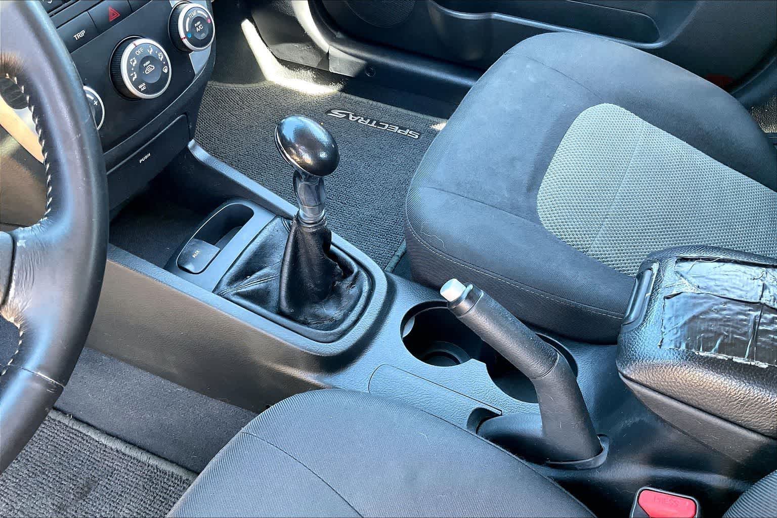 Thumbnail: 2008 Kia Spectra5 - 15