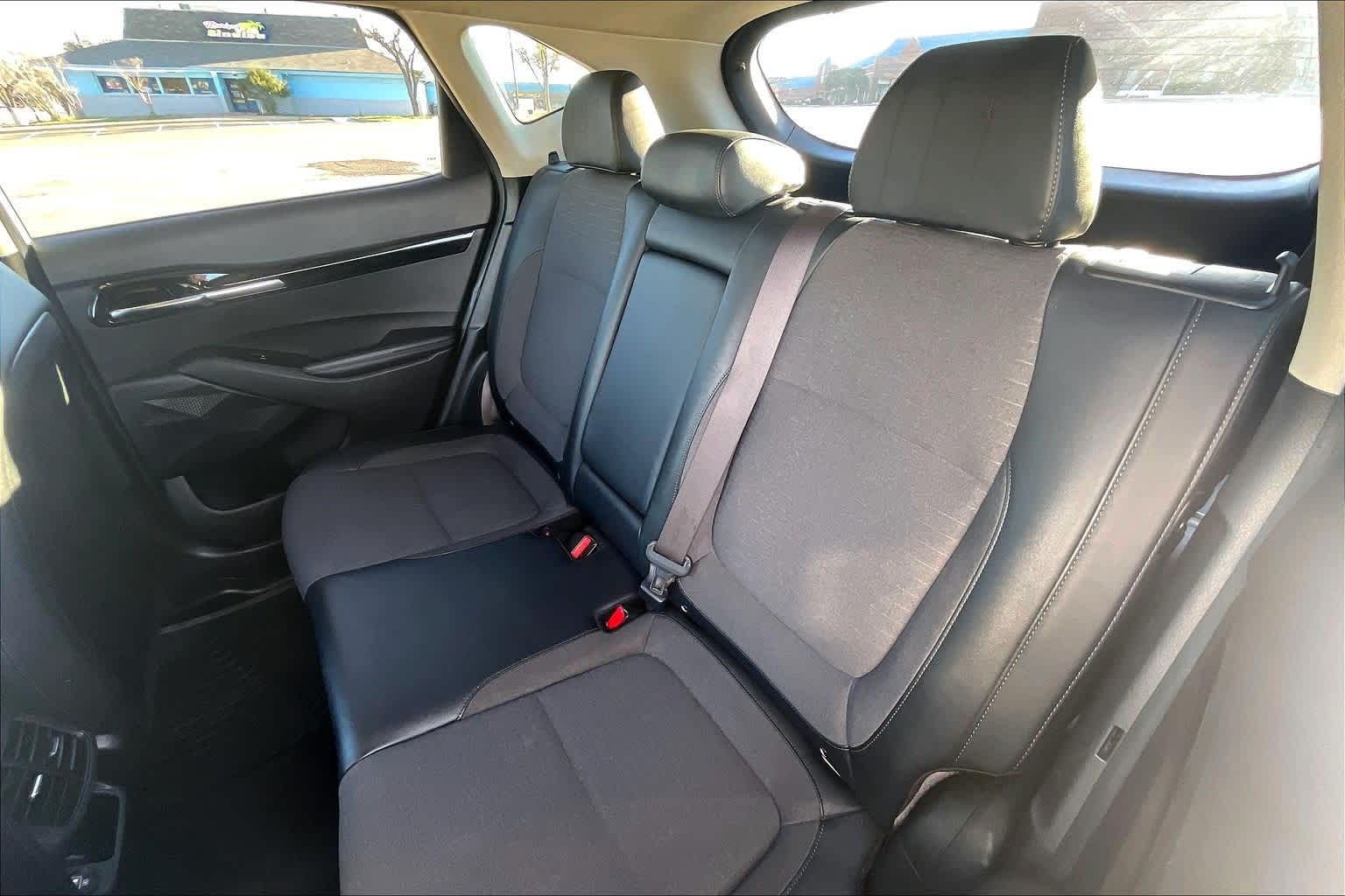 Thumbnail: 2023 Kia Seltos - 27