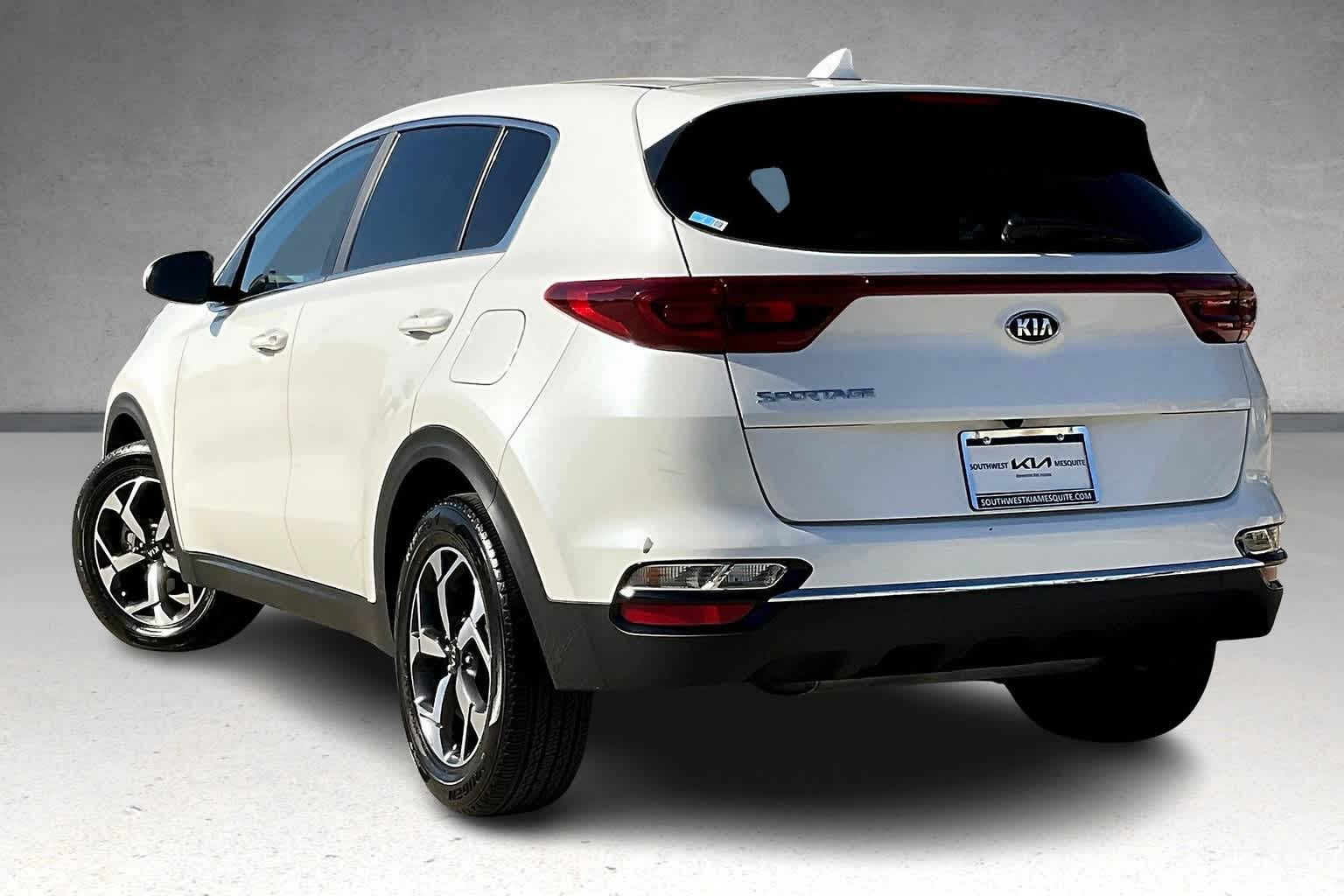 Thumbnail: 2022 Kia Sportage - 4