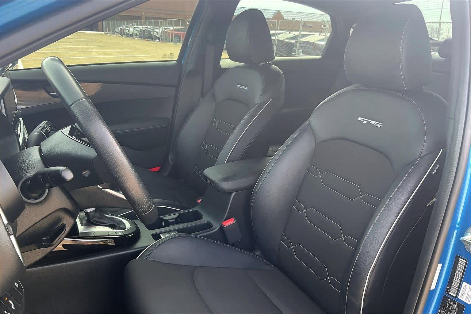 Thumbnail: 2024 Kia Forte - 11