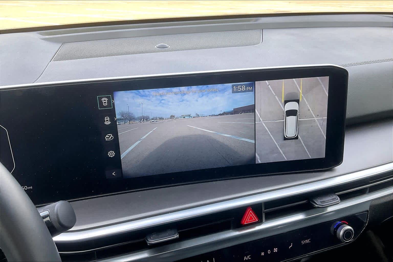 Thumbnail: 2024 Kia Sorento - 24