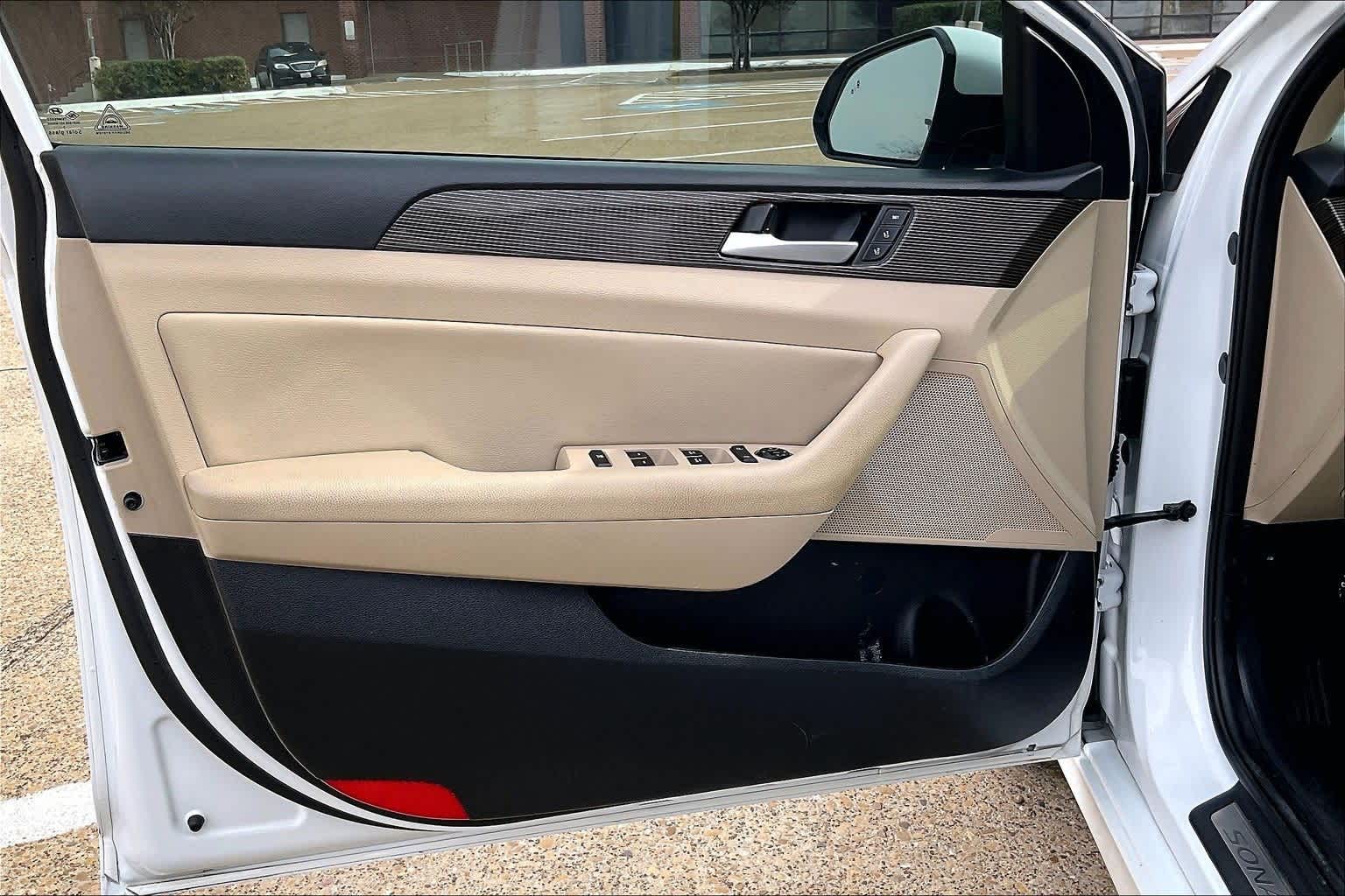 Thumbnail: 2018 Hyundai Sonata - 27