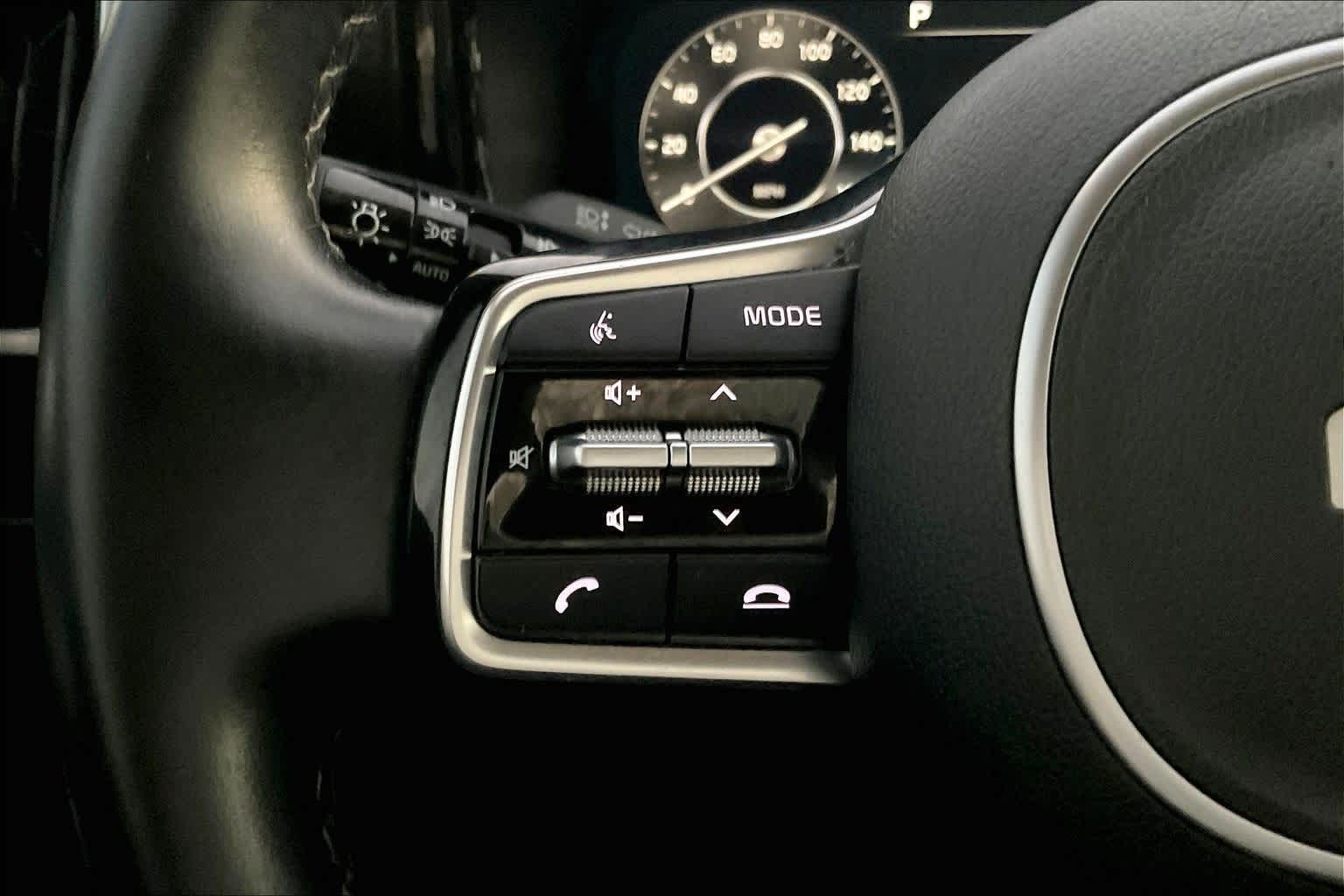 Thumbnail: 2023 Kia Sorento - 22