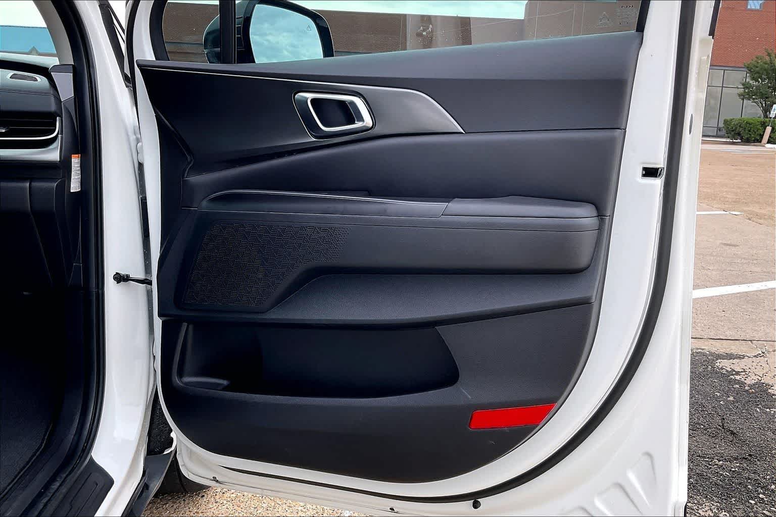 Thumbnail: 2025 Kia Carnival - 27