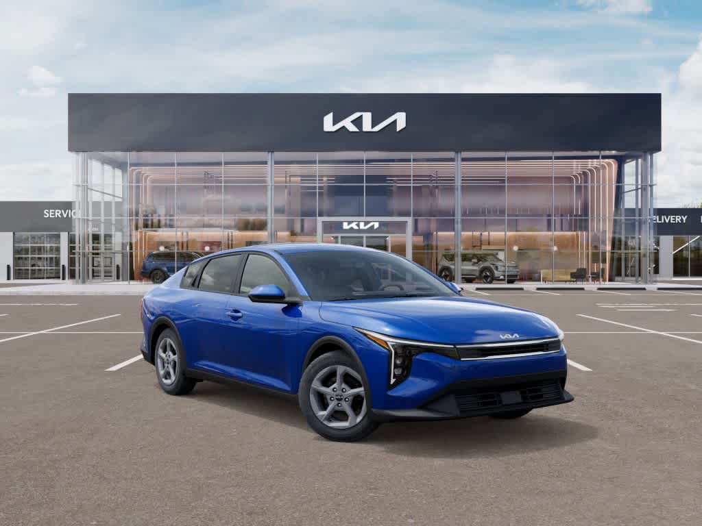 2025 Kia K4 LXS 8