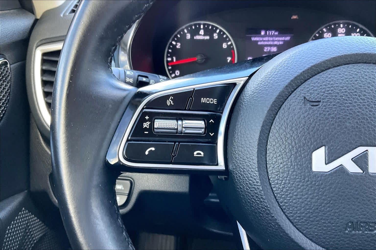 Thumbnail: 2023 Kia Seltos - 24