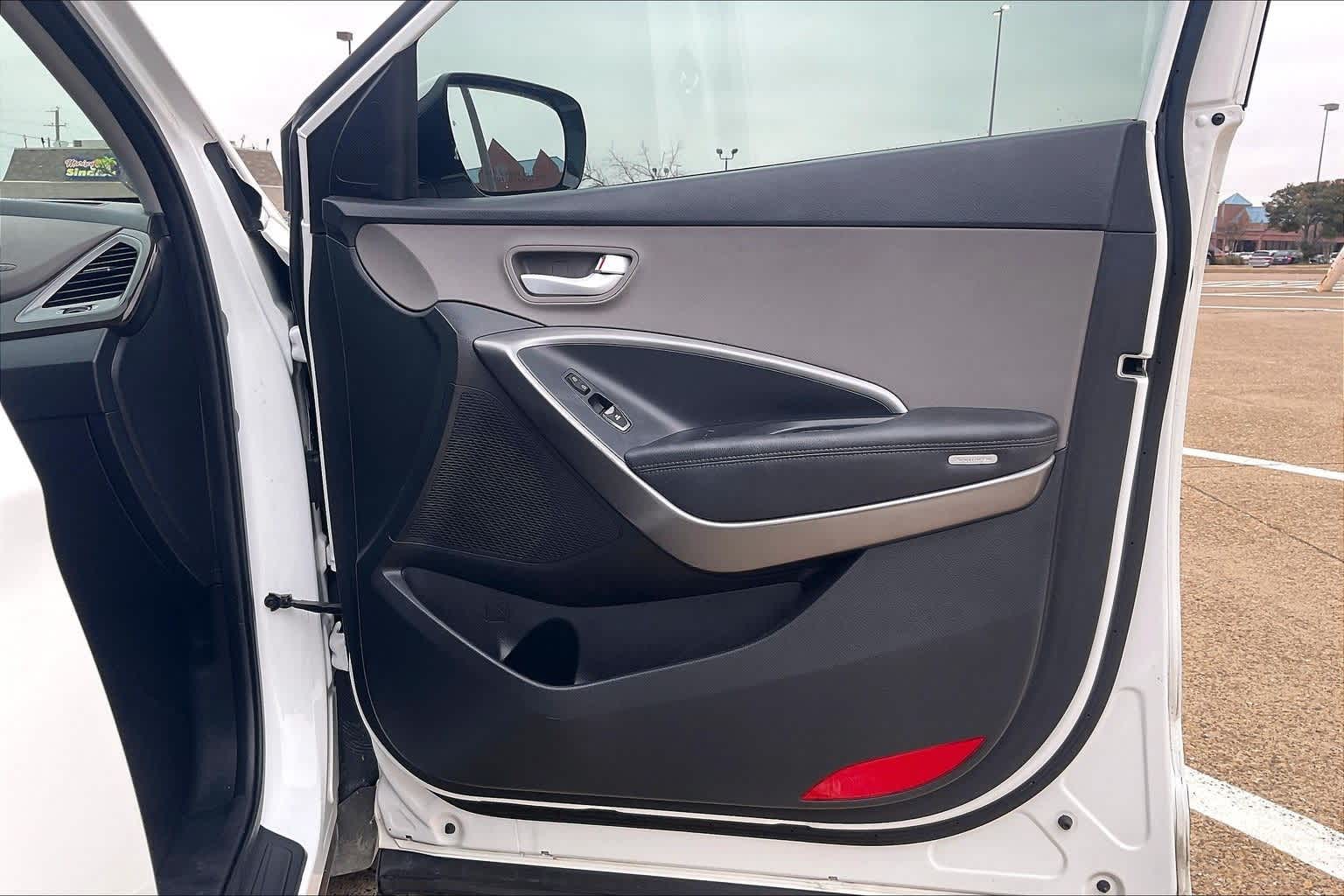 Thumbnail: 2017 Hyundai Santa Fe - 28