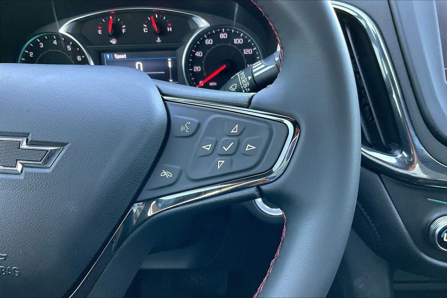 Thumbnail: 2024 Chevrolet Equinox - 25