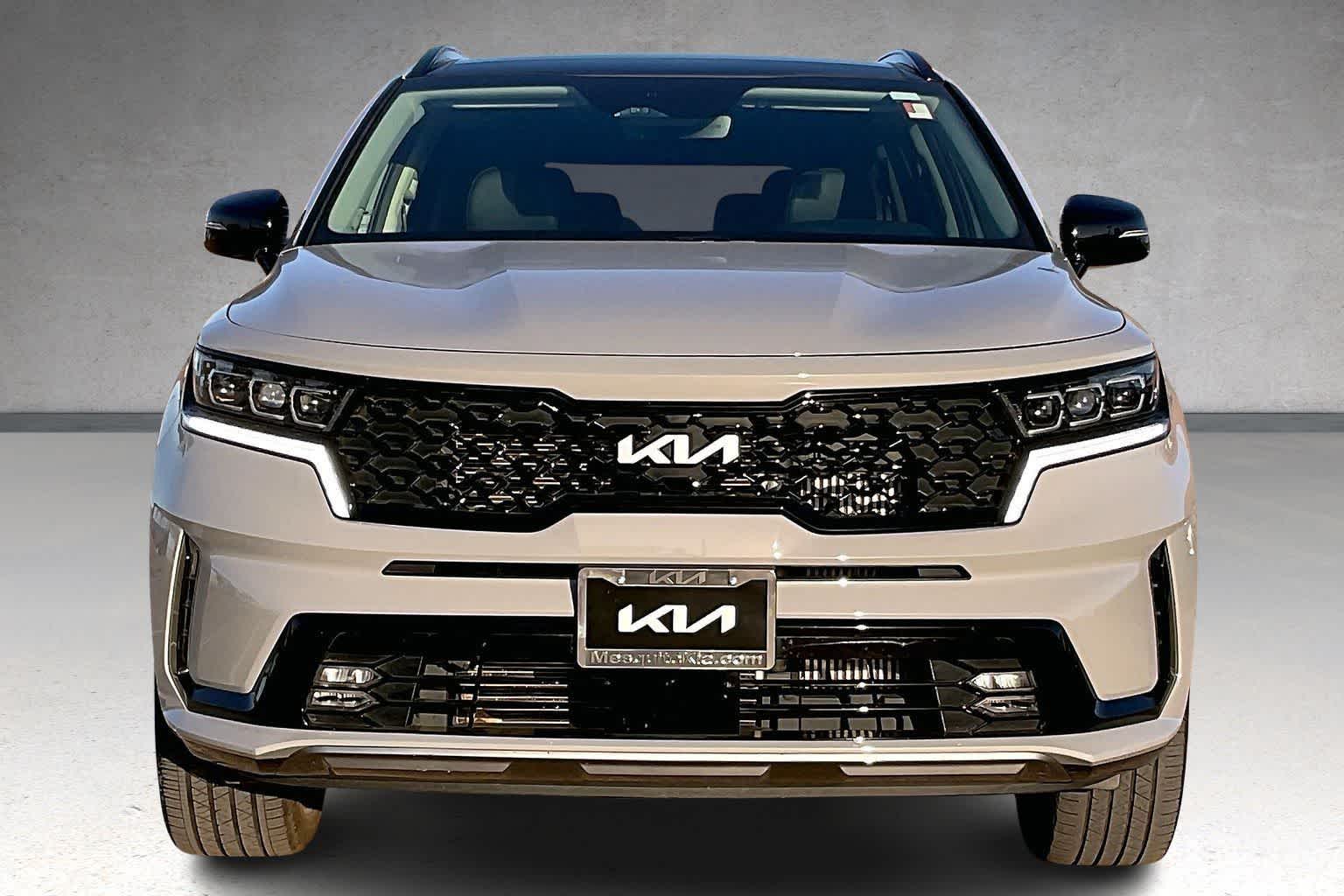Thumbnail: 2023 Kia Sorento - 6