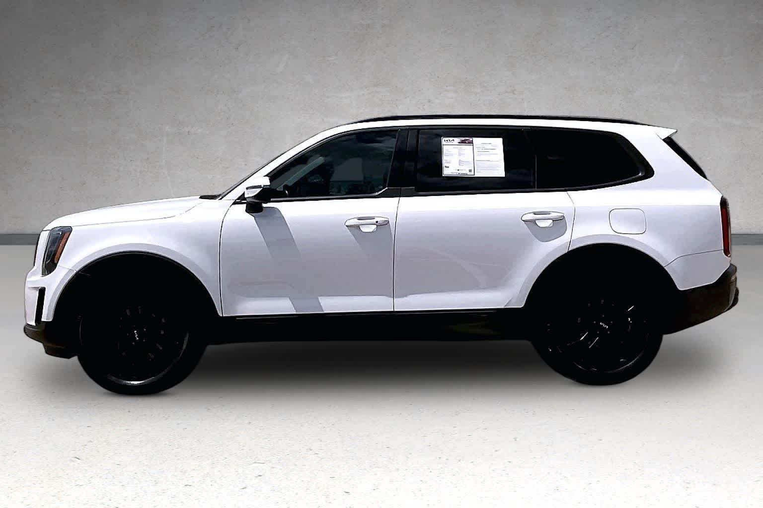 Thumbnail: 2022 Kia Telluride - 3