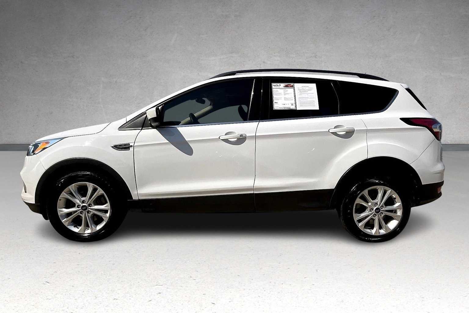 Thumbnail: 2018 Ford Escape - 3