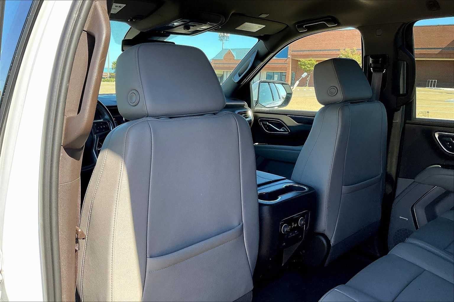 Thumbnail: 2023 Chevrolet Suburban - 12