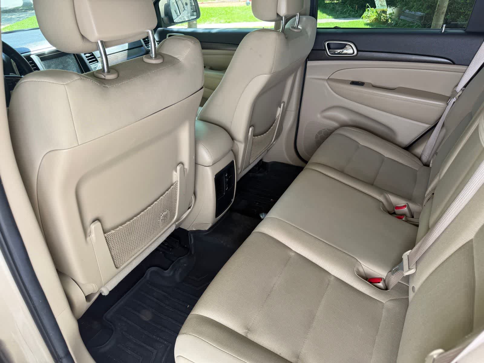 Thumbnail: 2014 Jeep Grand Cherokee - 9