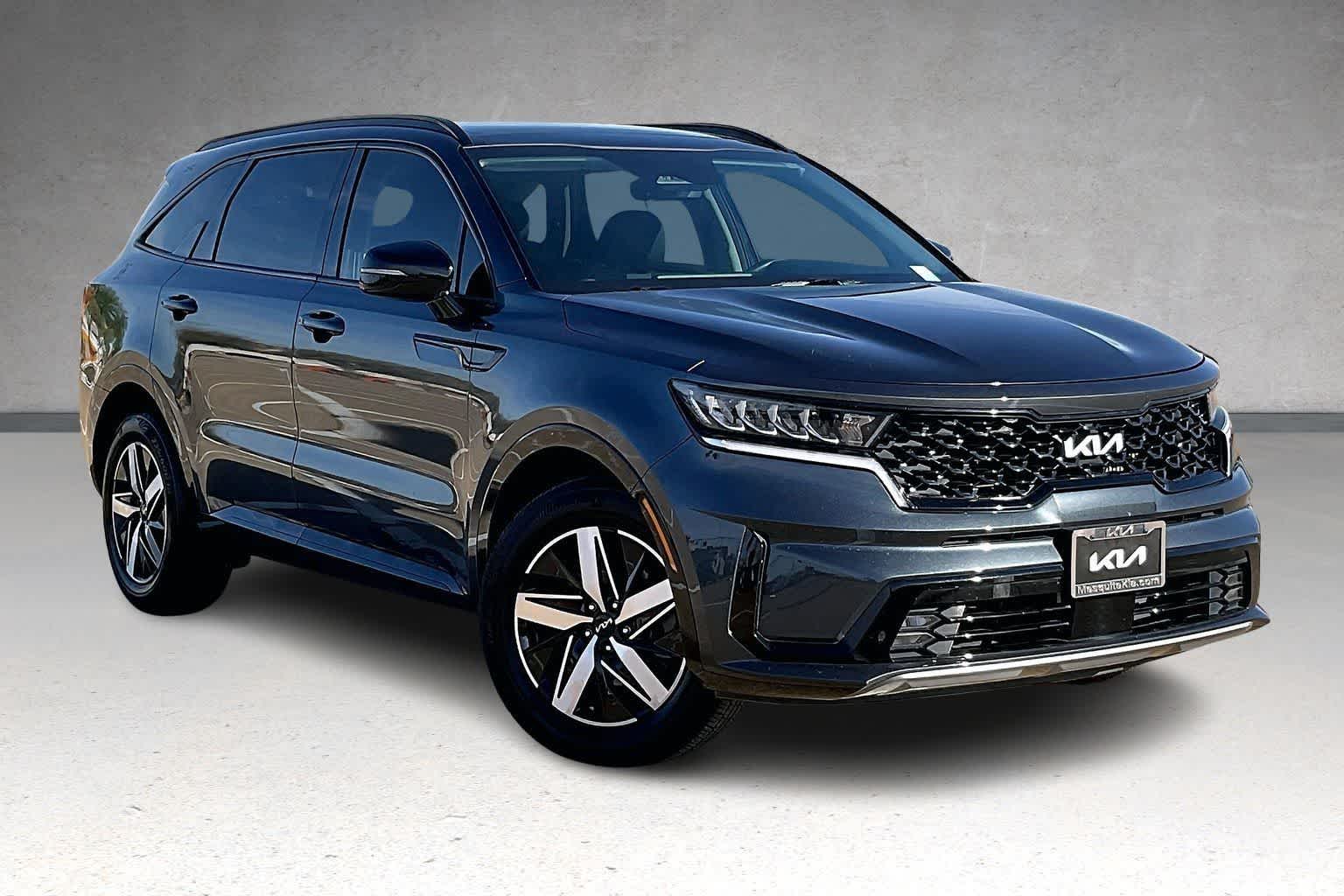 Thumbnail: 2023 Kia Sorento - 21