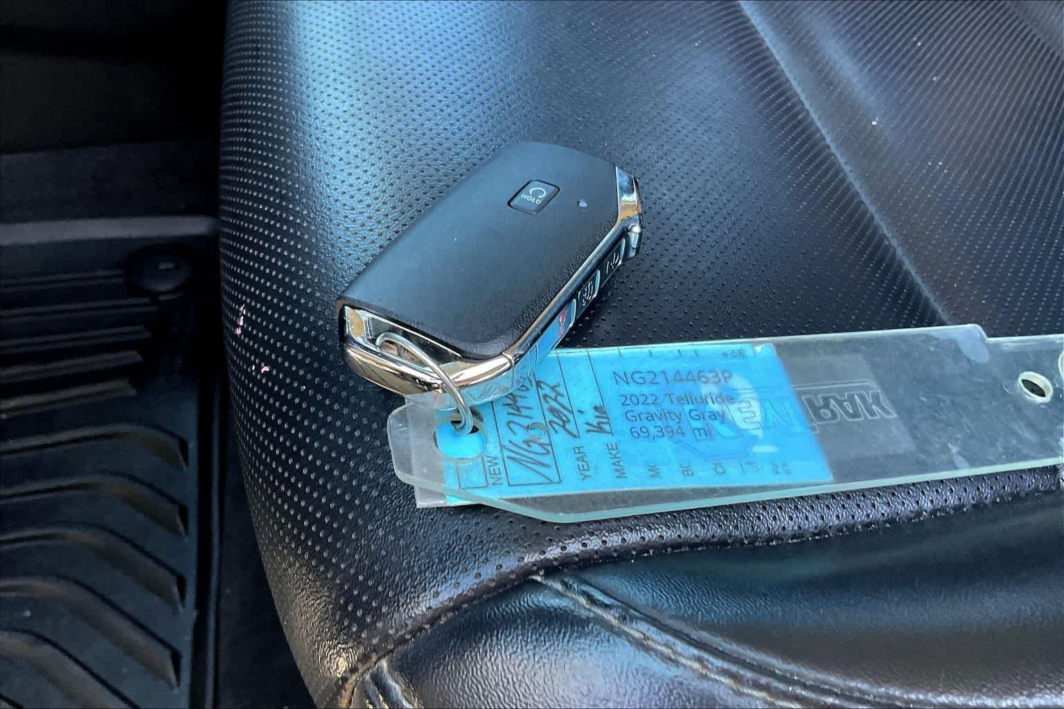 Thumbnail: 2022 Kia Telluride - 18