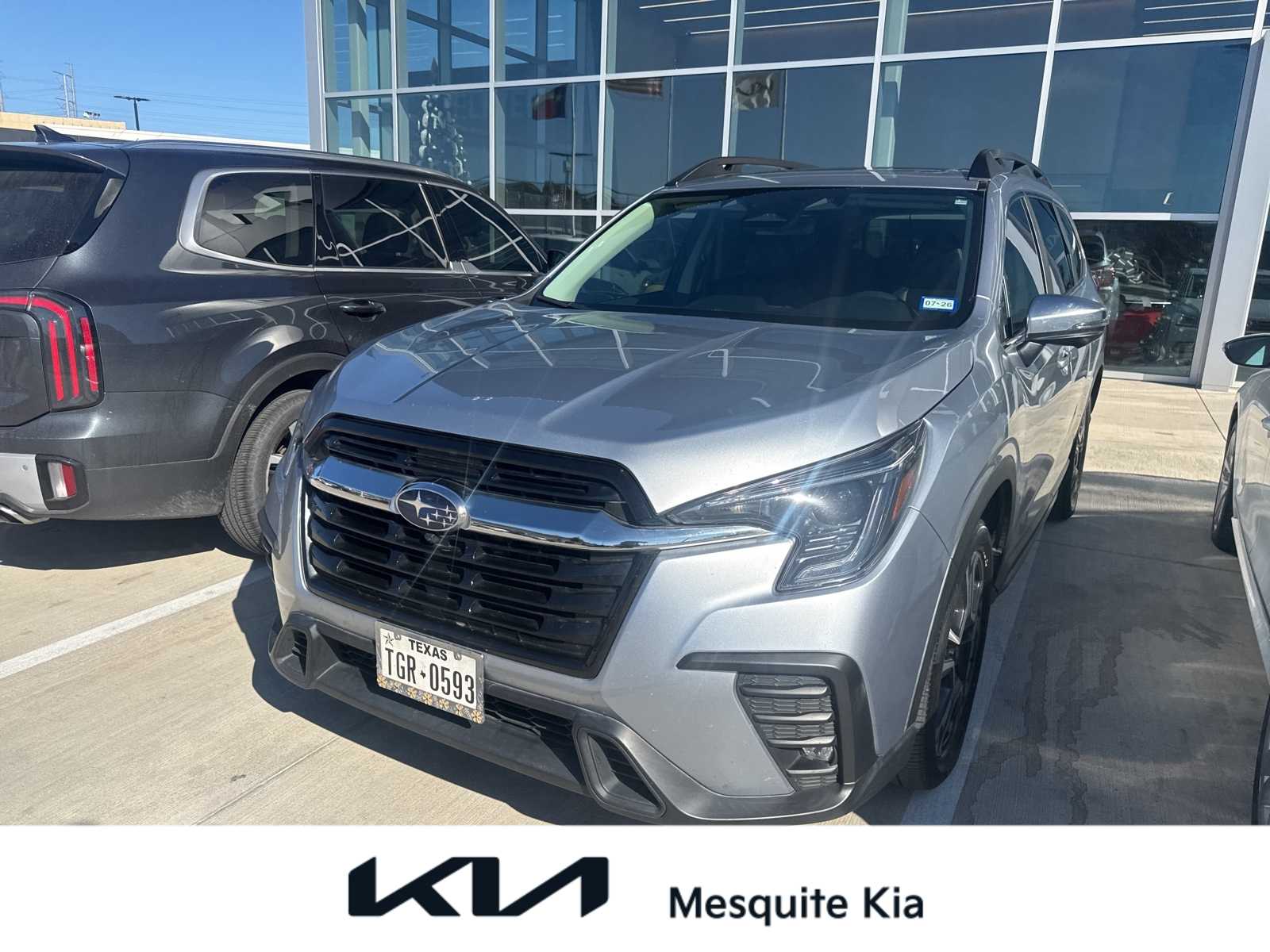 2023 Subaru Ascent Limited's photo