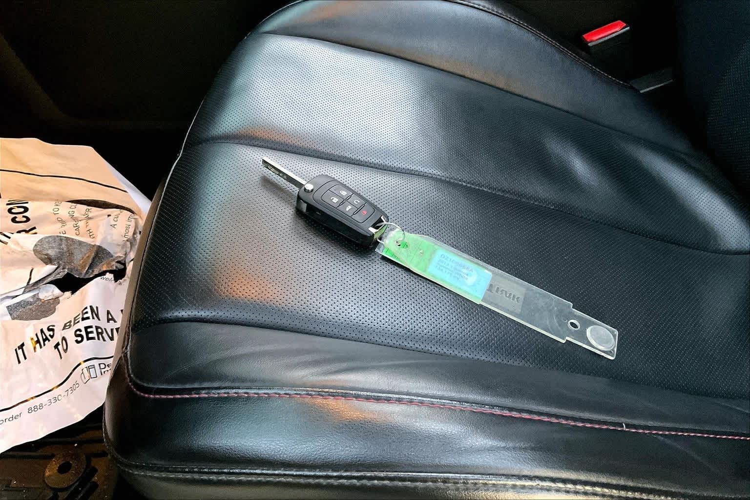 Thumbnail: 2013 Chevrolet Equinox - 18