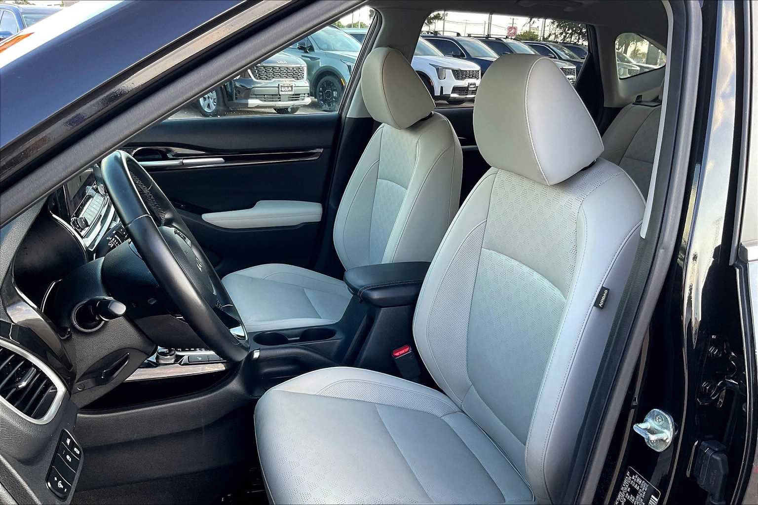 Thumbnail: 2022 Kia Seltos - 10