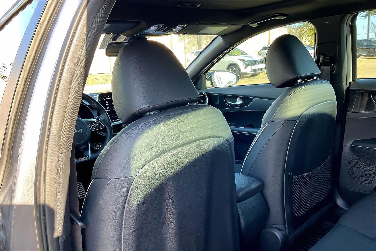 Thumbnail: 2024 Kia Forte - 12