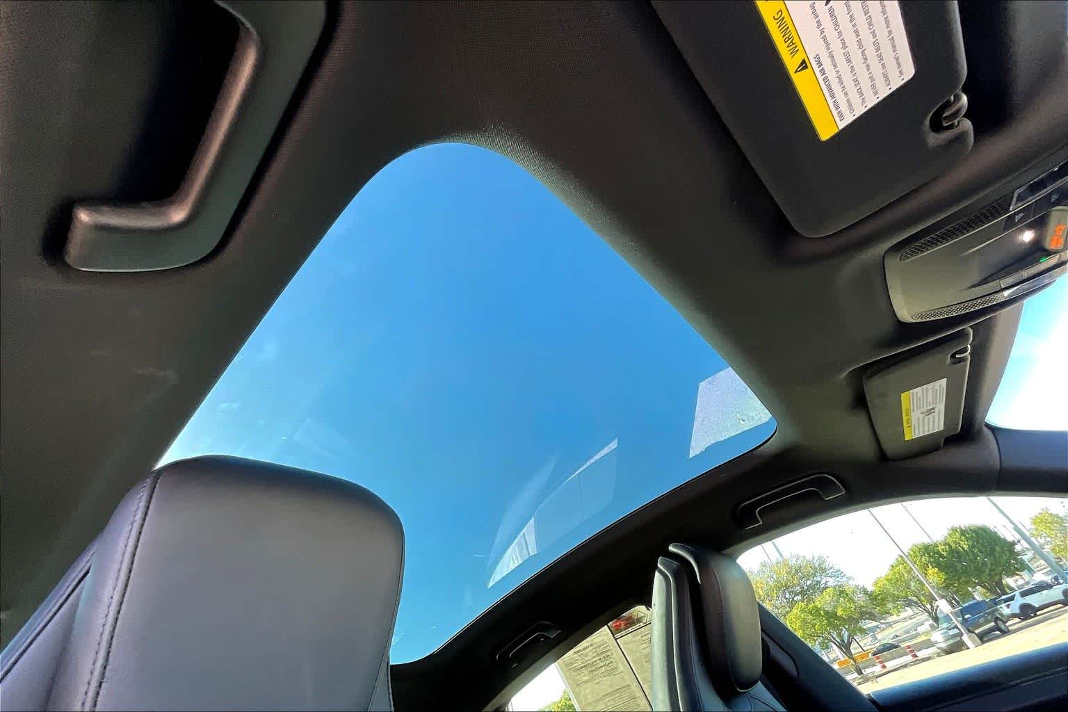 Thumbnail: 2020 Porsche Taycan - 29