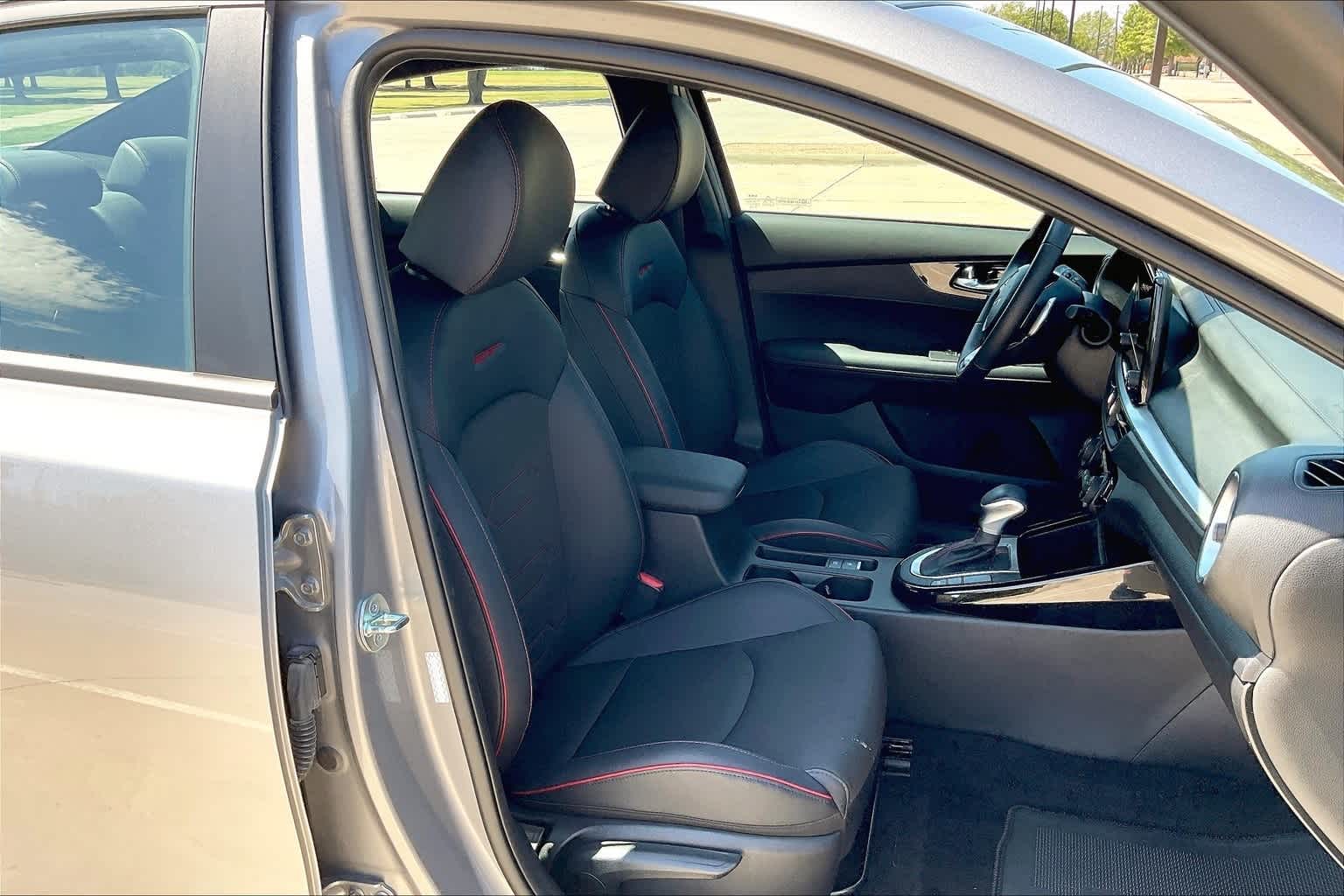 Thumbnail: 2023 Kia Forte - 13