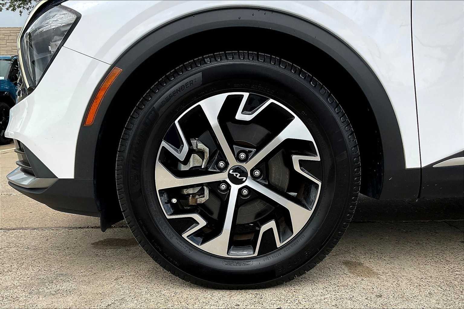 Thumbnail: 2023 Kia Sportage - 7