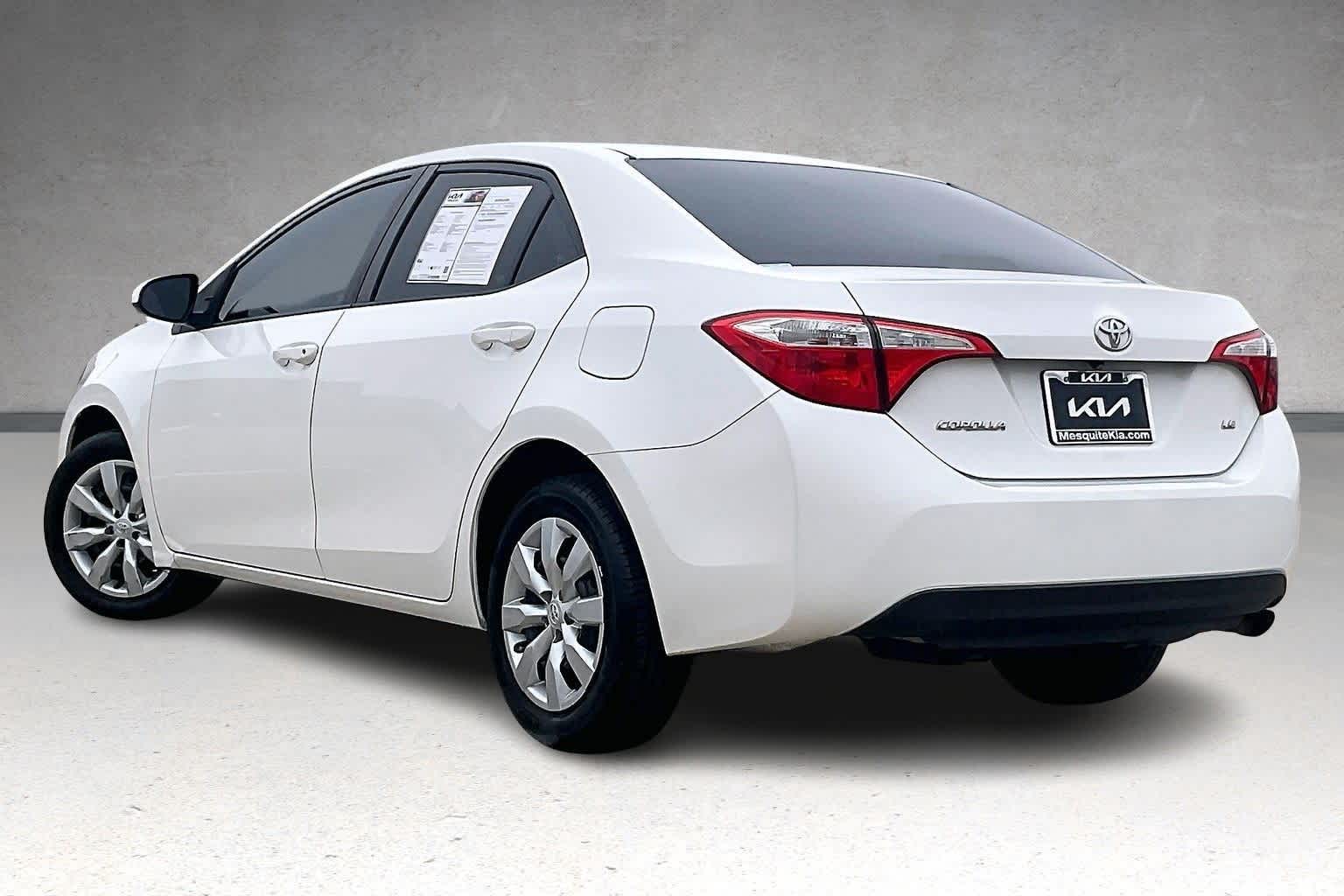 Thumbnail: 2015 Toyota Corolla - 4