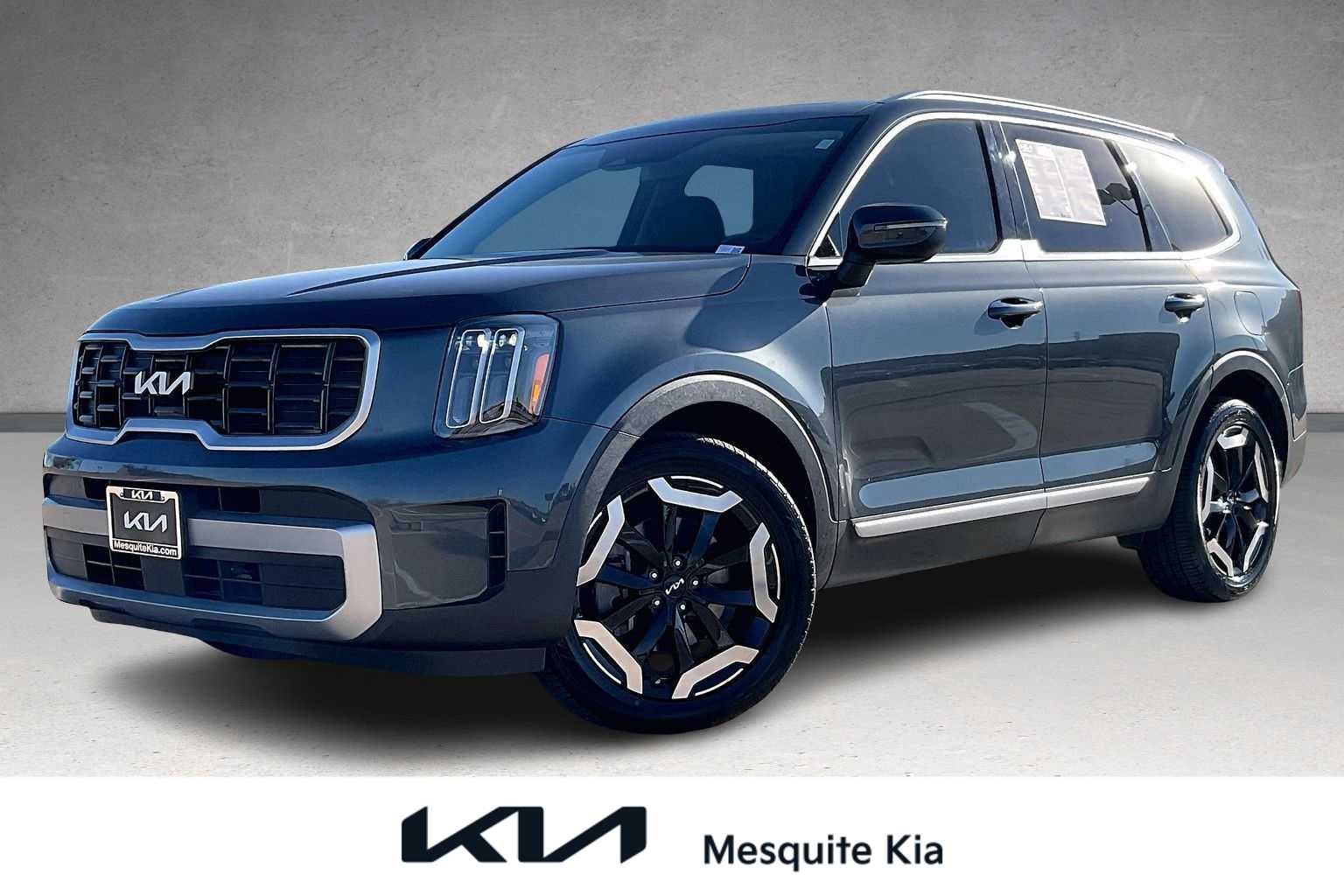 2023 Kia Telluride S's photo