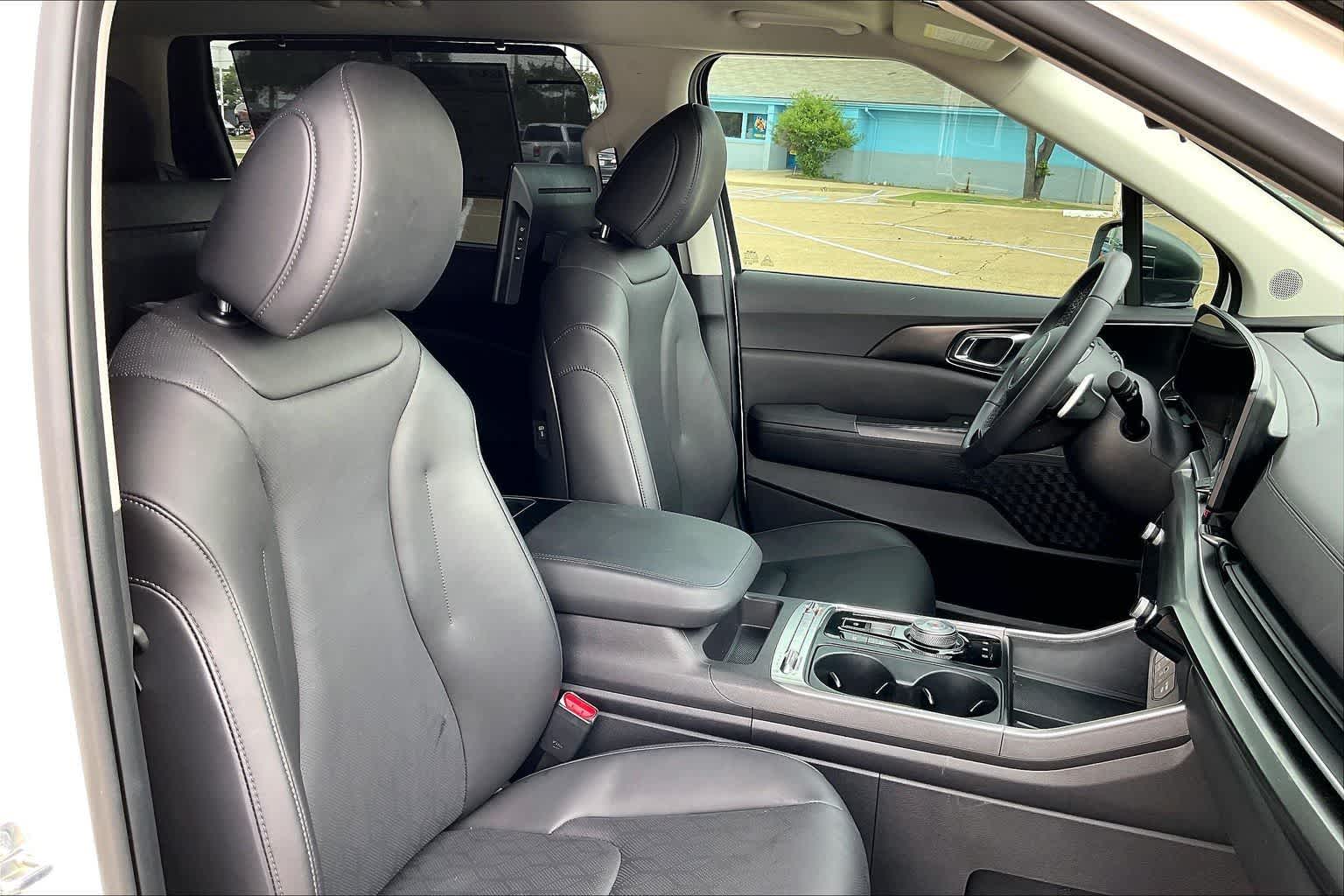 Thumbnail: 2025 Kia Carnival - 12
