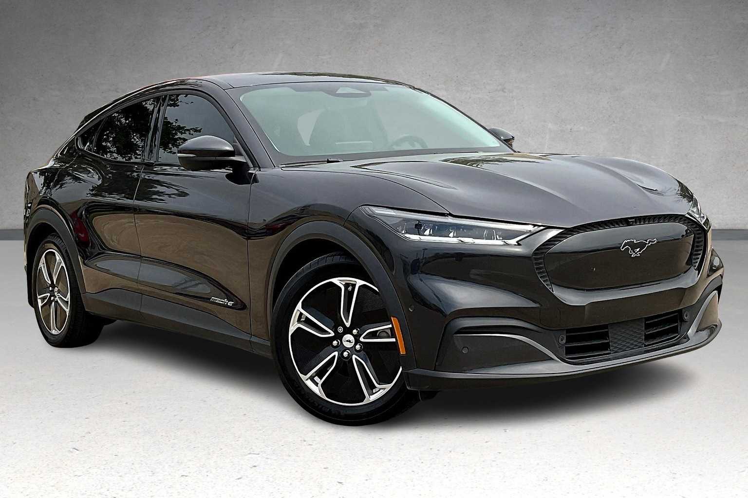Thumbnail: 2022 Ford Mustang Mach-E - 20