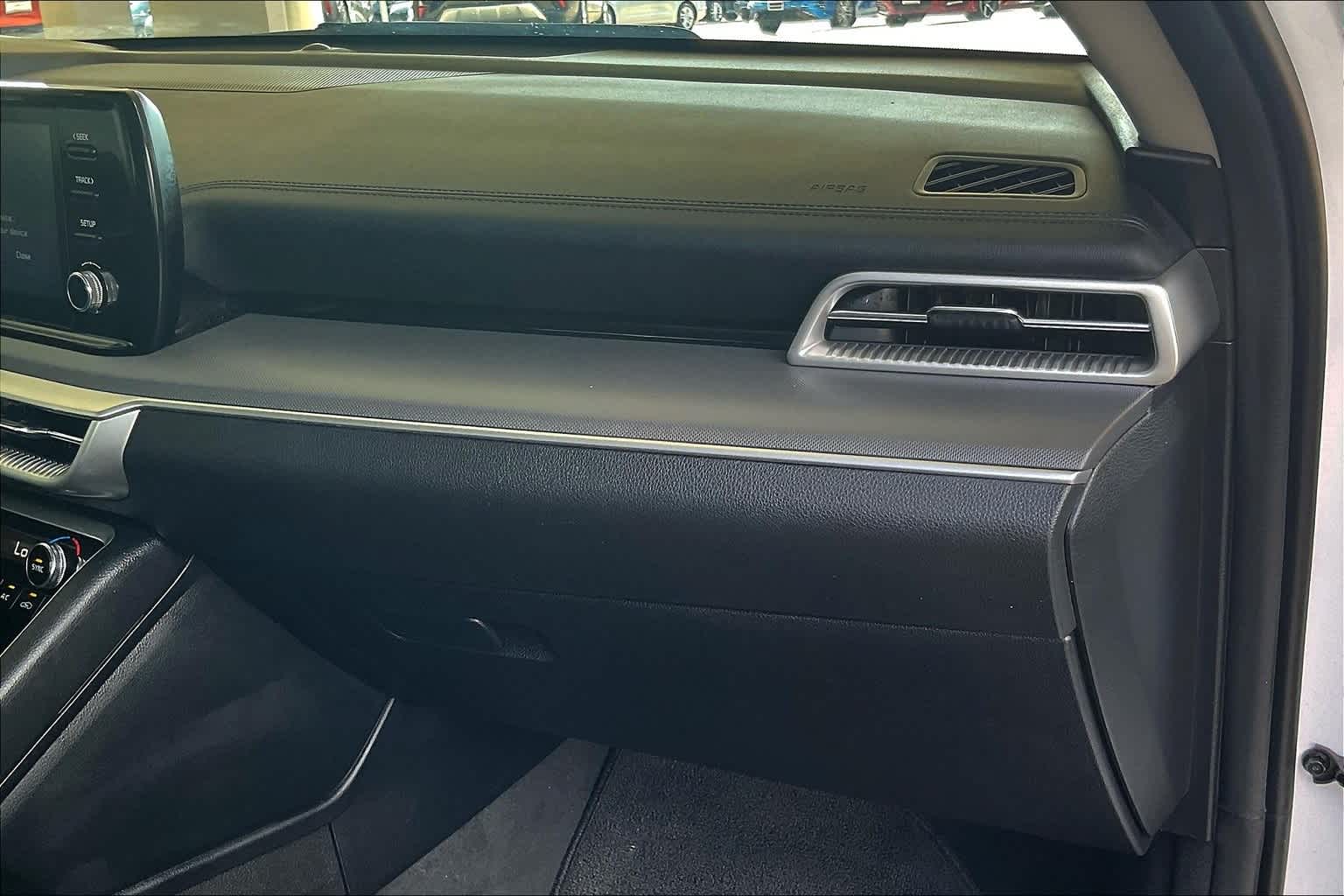 Thumbnail: 2022 Kia K5 - 23