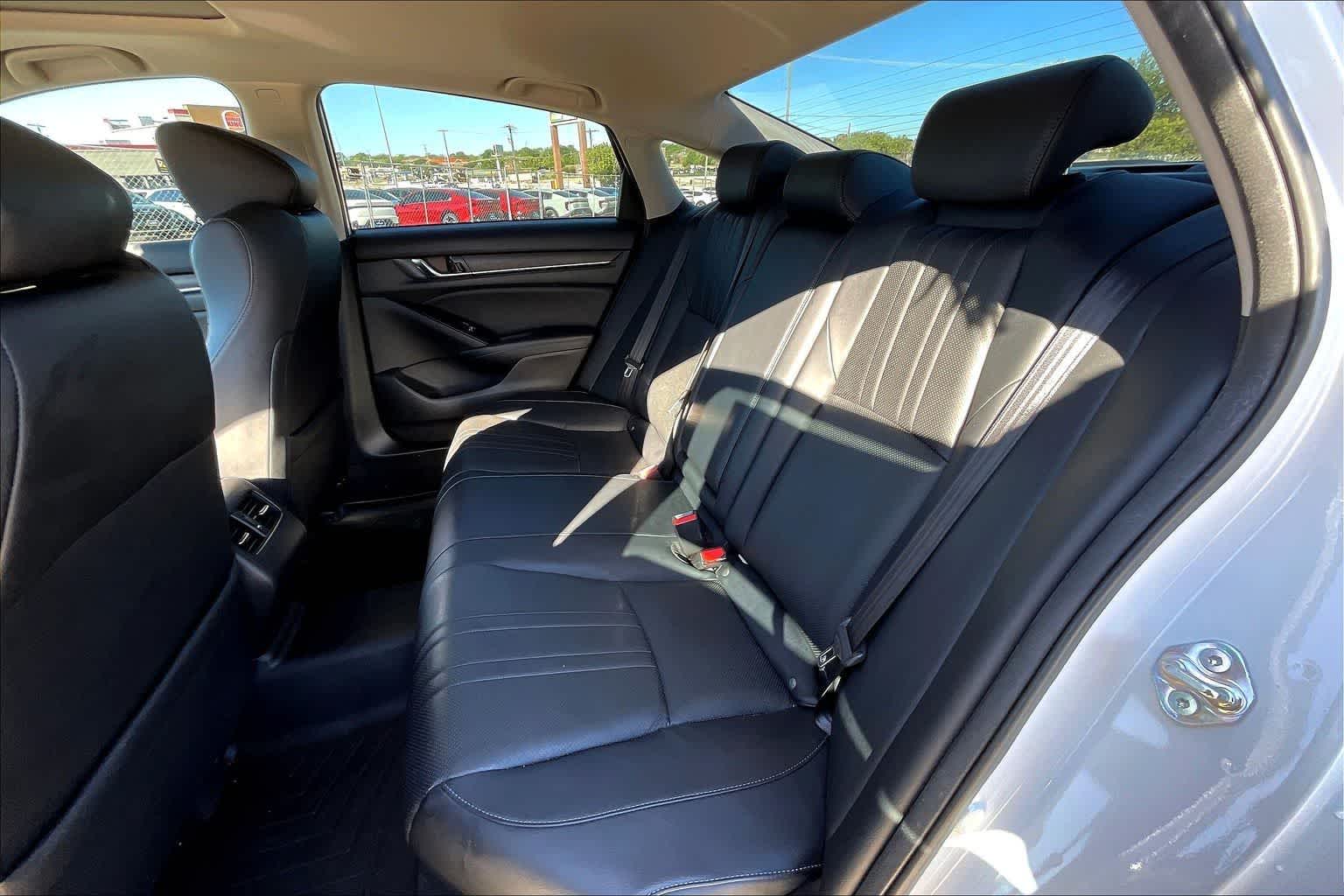 Thumbnail: 2018 Honda Accord - 29