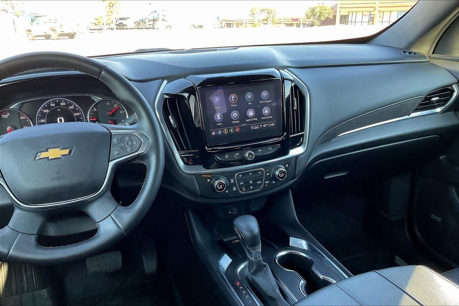 Thumbnail: 2023 Chevrolet Traverse - 15