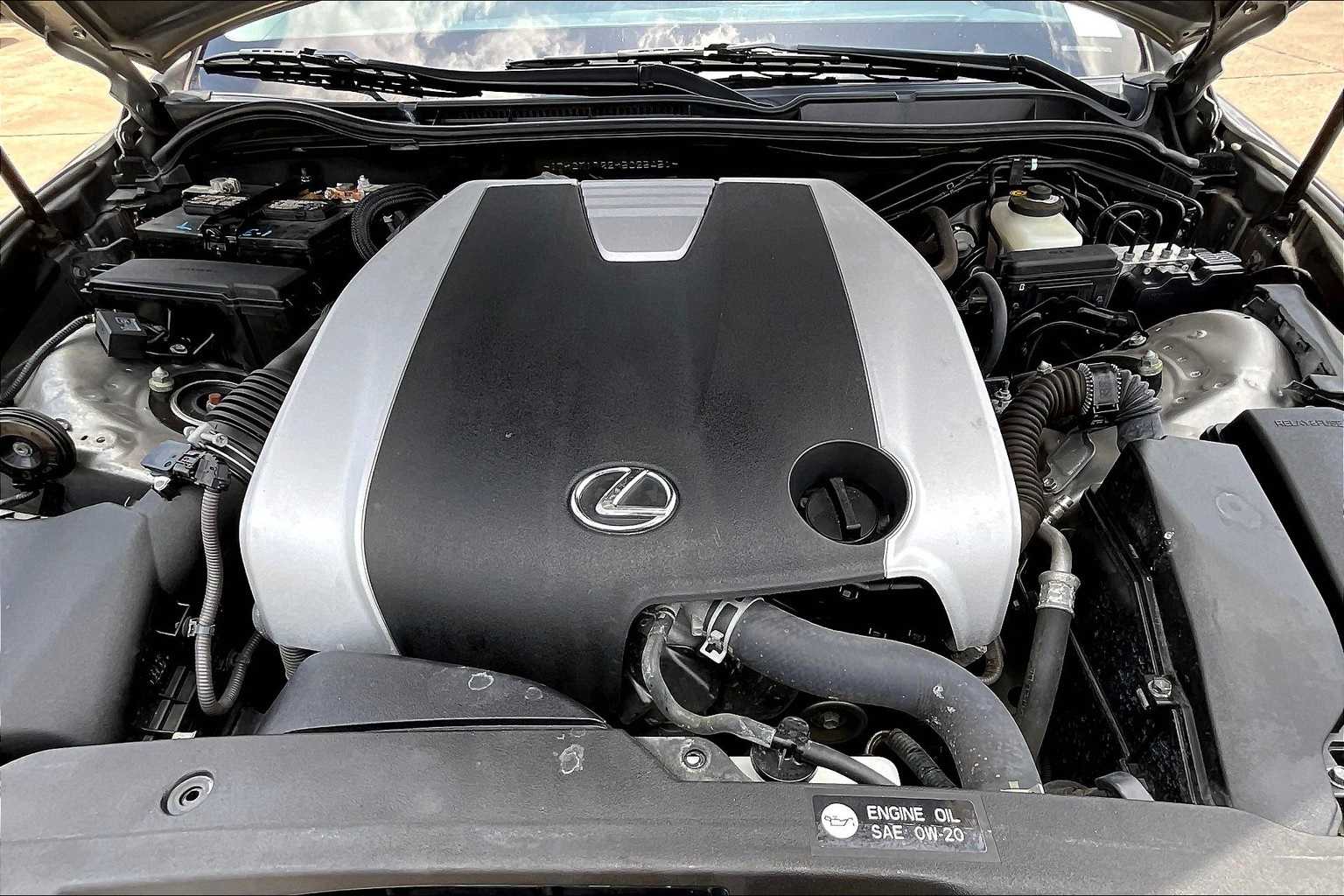 2017 Lexus IS 300 8