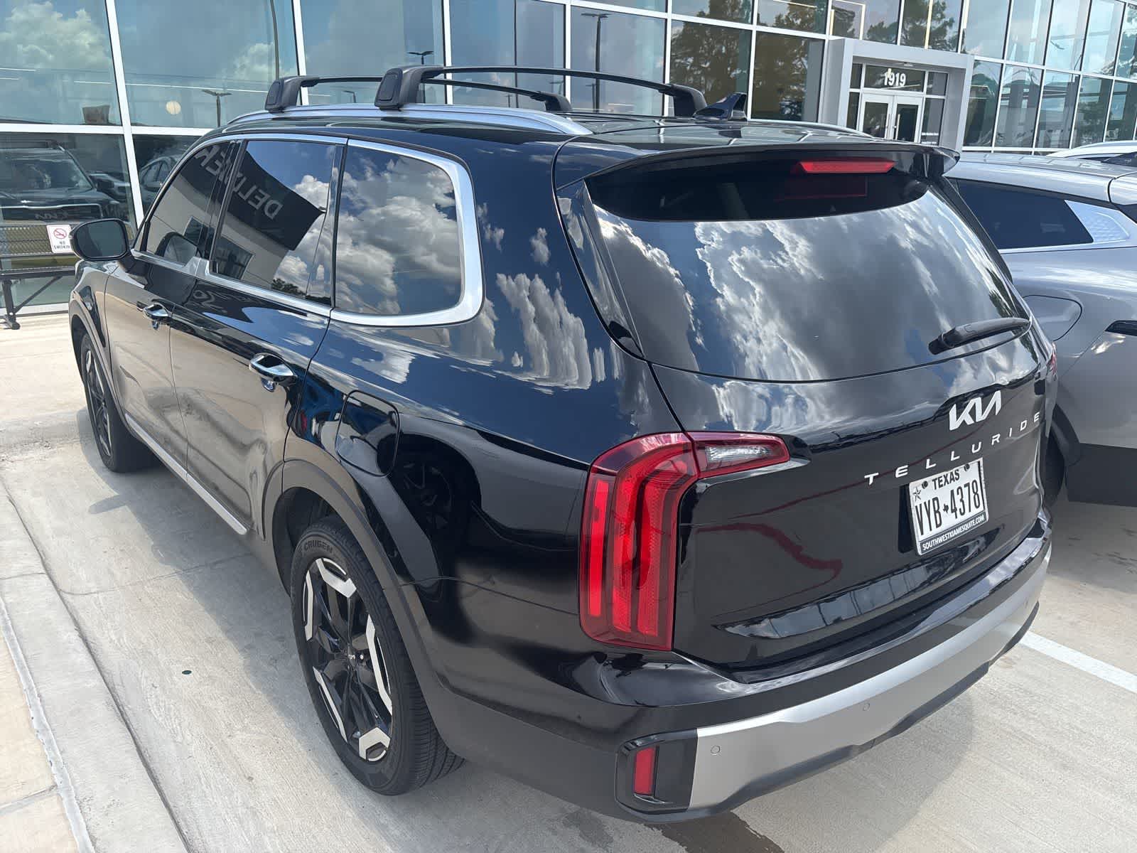 Thumbnail: 2024 Kia Telluride - 4