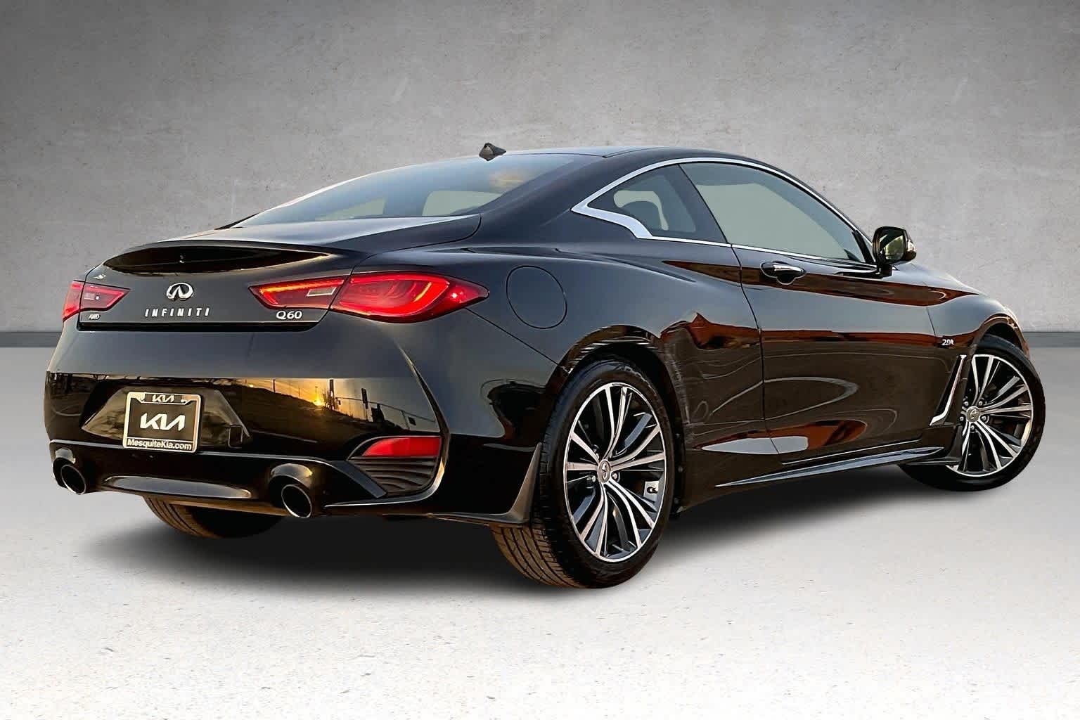 Thumbnail: 2017 INFINITI Q60 - 21