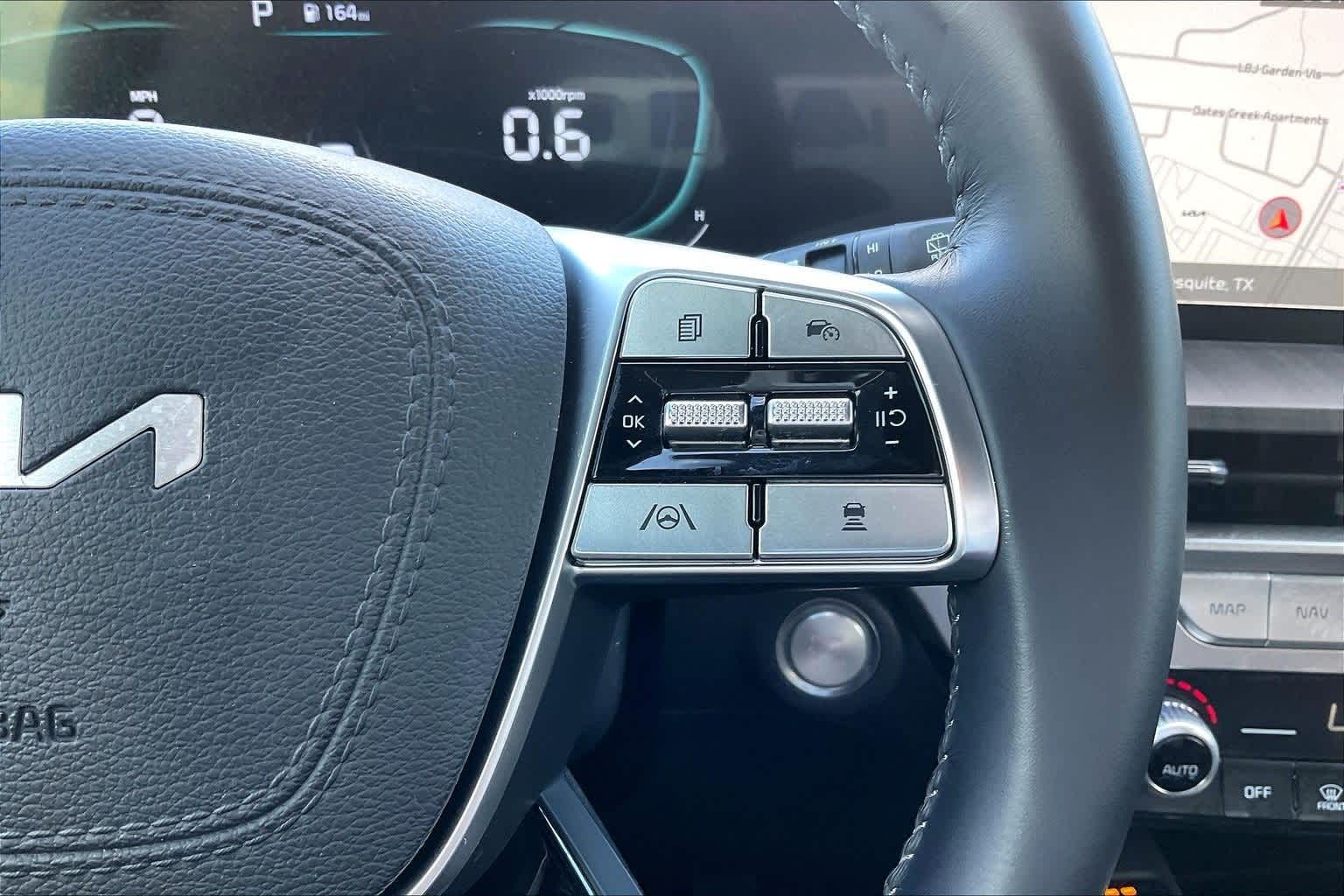 Thumbnail: 2023 Kia Telluride - 24