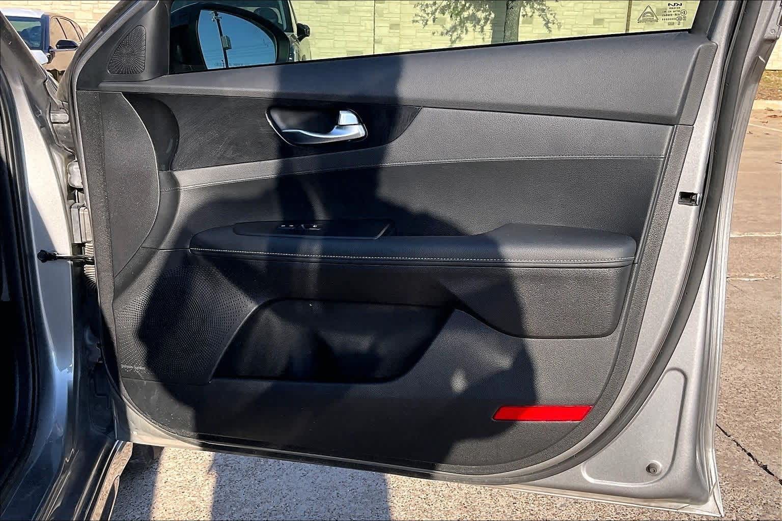 Thumbnail: 2024 Kia Forte - 28