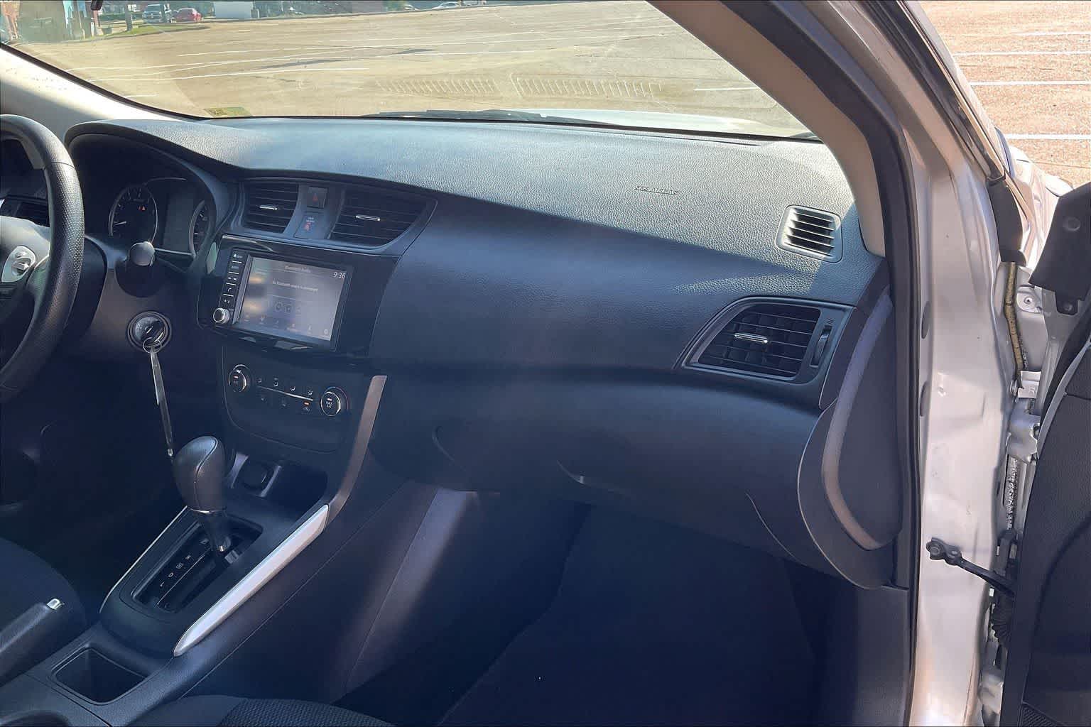 Thumbnail: 2019 Nissan Sentra - 21