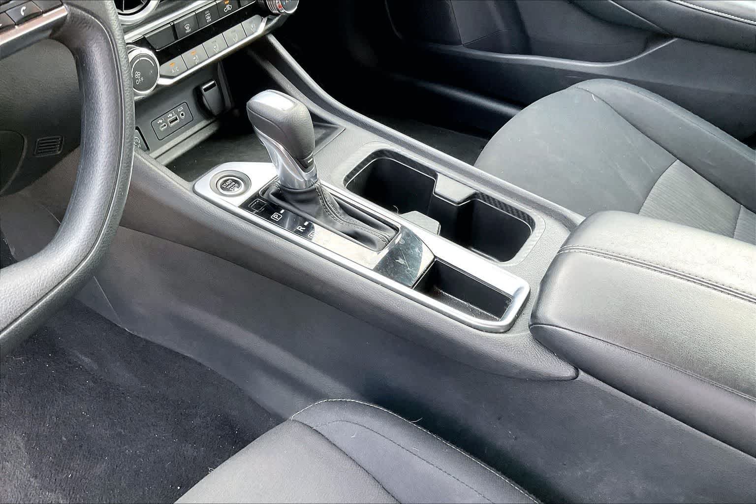 Thumbnail: 2024 Nissan Sentra - 16